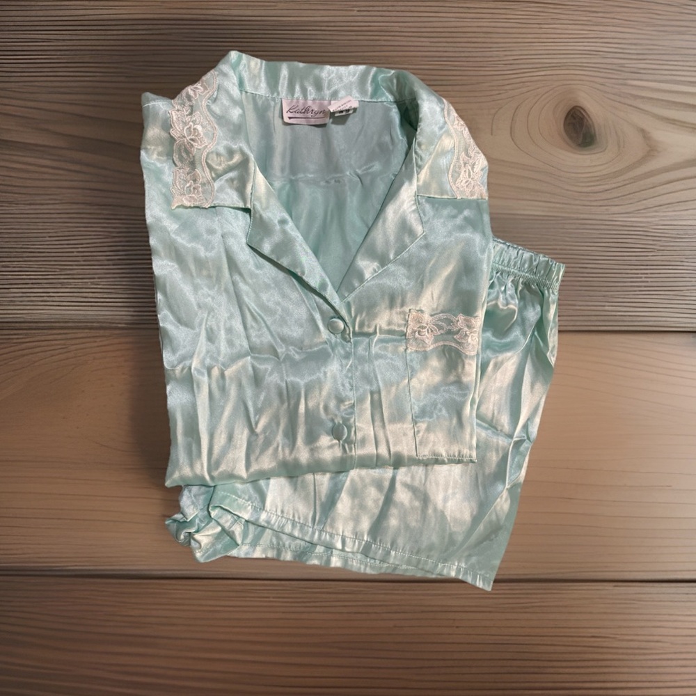 Vintage Kathryn 2 piece Pajama Shorts Set Sea Foam Mint Green Silky Lace Medium